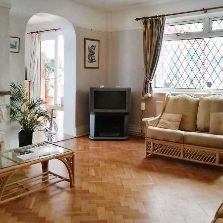 Plas Tirion Llanddulas Ngoại thất bức ảnh