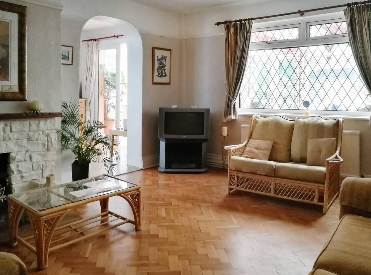 Plas Tirion Llanddulas Ngoại thất bức ảnh